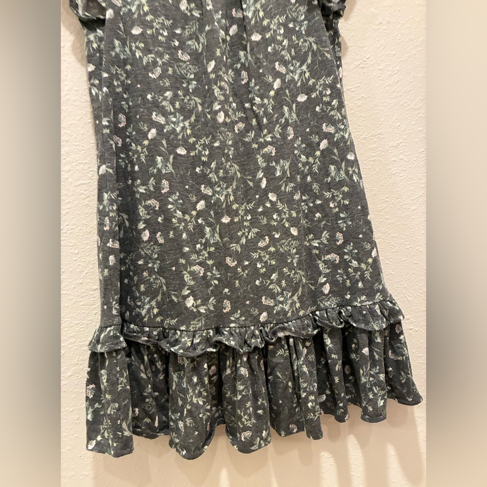 CeCe Dress with Ruffle - Picture 5 of 9